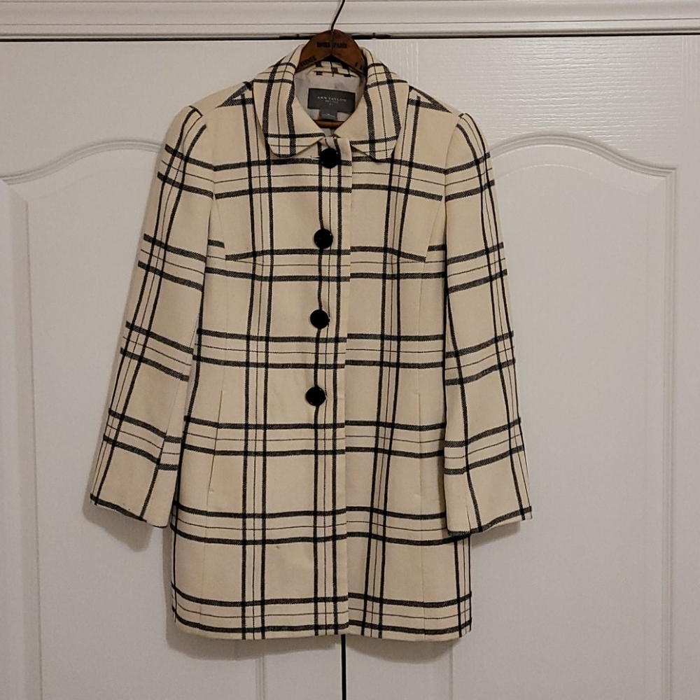 Women's Ann Taylor Petites size 8P